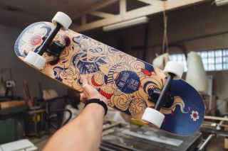 Nová deska se soutiskovou grafikou od @angry_albatros brzo venku.